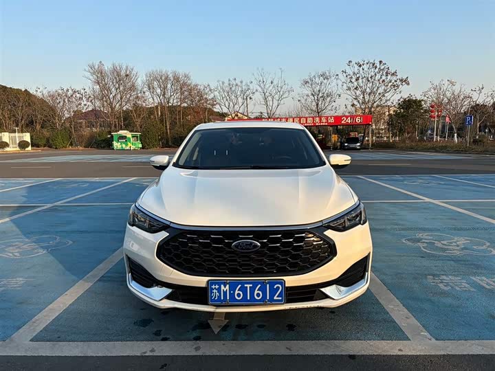 Ford Escort 2021 2021款 1.5L 自动钻石版