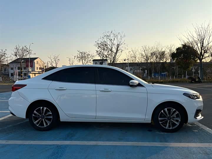 Ford Escort 2021 2021款 1.5L 自动钻石版