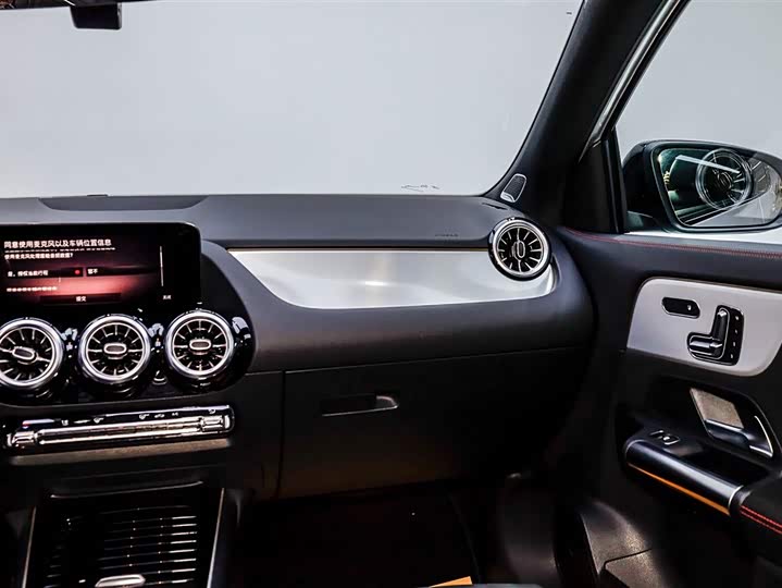 Mercedes-Benz GLA-Class AMG 2024 2024款 AMG GLA 35 4MATIC