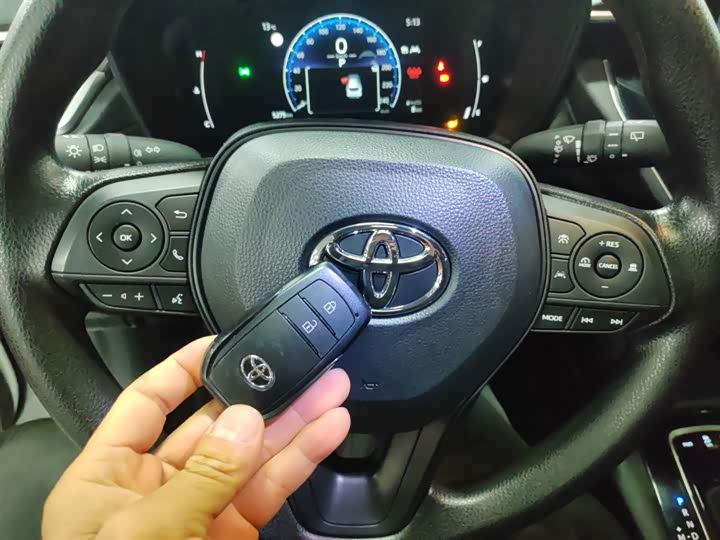 Toyota Corolla Cross 2024 2024款 2.0L 精英版