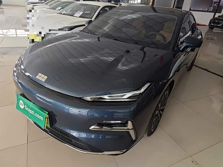 Geely Galaxy Starshine 8 EM-i 2025 2025款 130km EM-P 探索版
