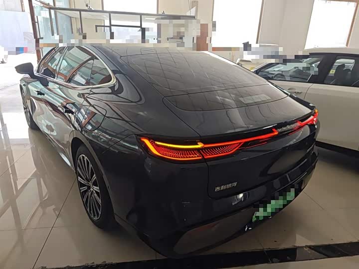 Geely Galaxy Starshine 8 EM-i 2025 2025款 130km EM-P 探索版