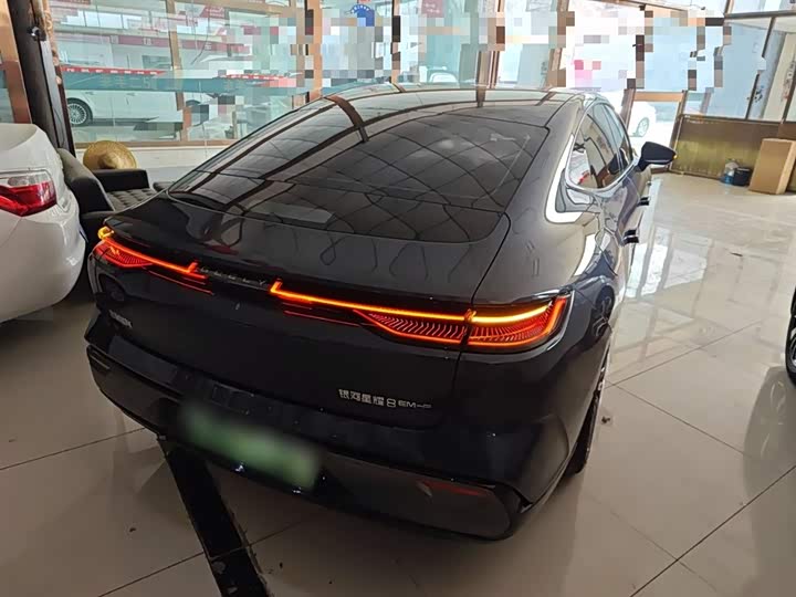 Geely Galaxy Starshine 8 EM-i 2025 2025款 130km EM-P 探索版