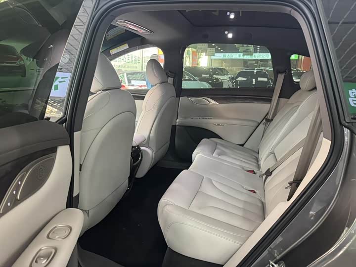 IM motors LS7 2025 2025款 焕新版 Ultra