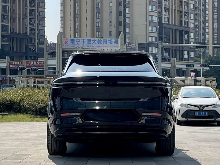 Zeekr 7X 2025 2025款 100kWh 长续航后驱智驾版