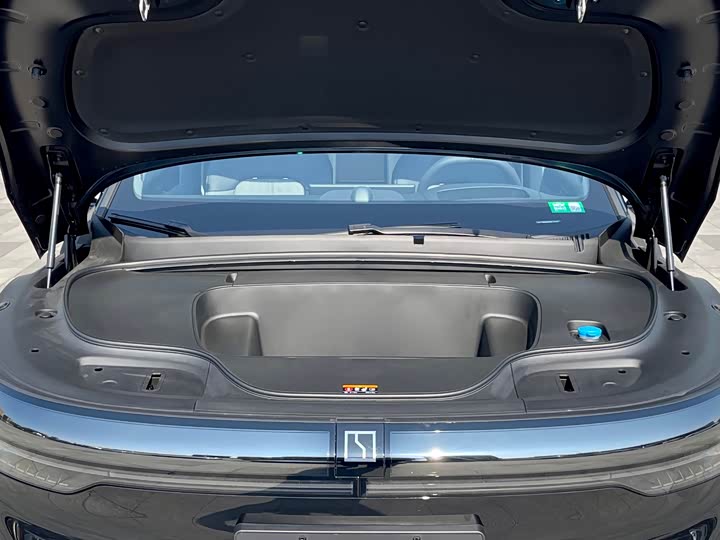 Zeekr 7X 2025 2025款 100kWh 长续航后驱智驾版