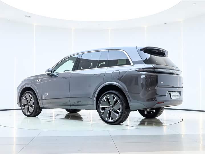 LiXiang L8 2025 2025款 Ultra 智能焕新版