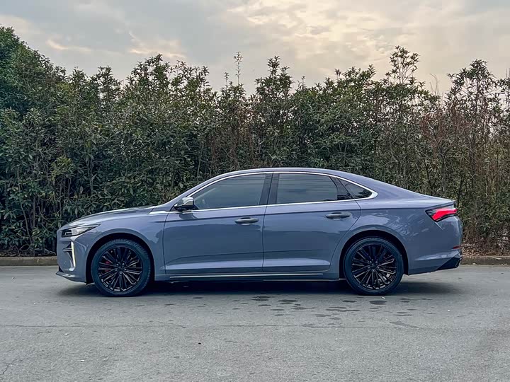 Geely Preface L 2024 2024款 油混 1.5TD 天宫版