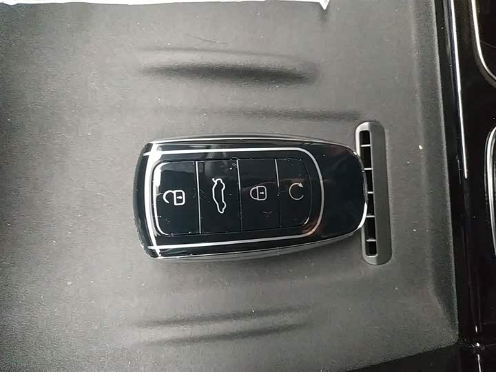 Chery Tiggo 8L 2024 2024款 2.0T 两驱豪华版 7座