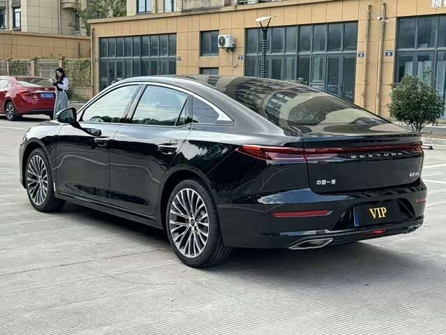 Bestune B70 2025 2025款 龙耀版 1.5T 黑骑士