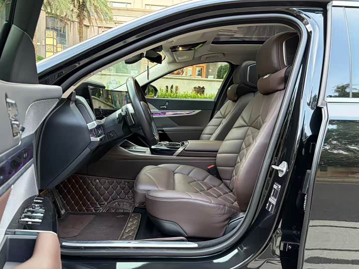 BMW 7 Series 2023 2023款 740Li 领先型 M运动套装