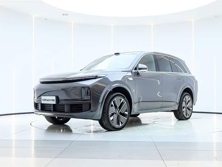 2025 LiXiang L8