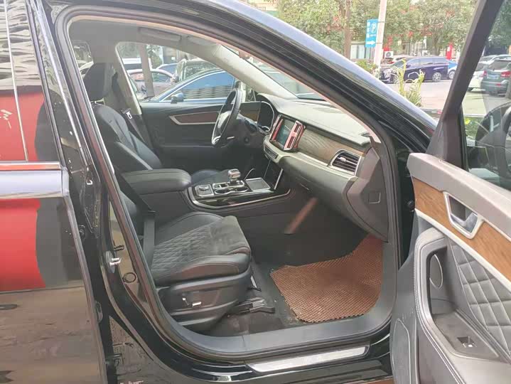 Hongqi HS7 2023 2023款 2.0T 自动两驱旗悦版 五座