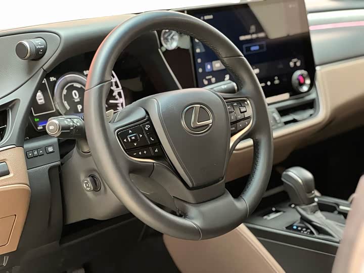 Lexus ES 2025 2025款 300h 臻享版