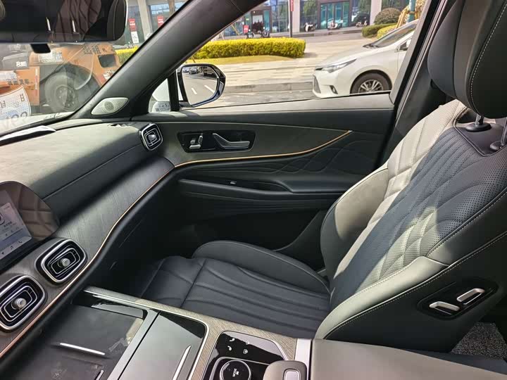 Chery Tiggo 9 2025 2025款 2.0T 双离合两驱豪享版 5座