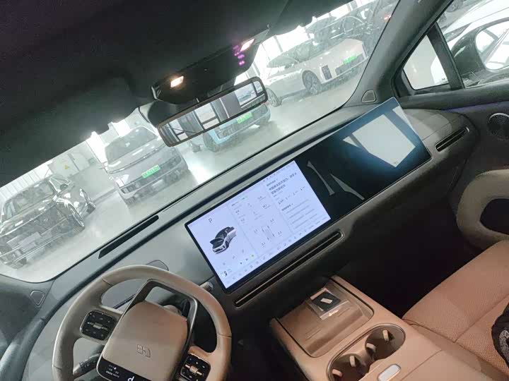 LiXiang i6 2025 2025款 两驱标准版