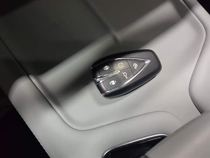 Changan UNI-Z 2025 2025款 1.5T 尊贵型