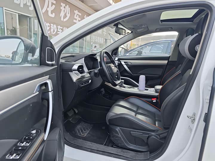 Geely Coolray 2023 2023款 1.5T DCT铂金版