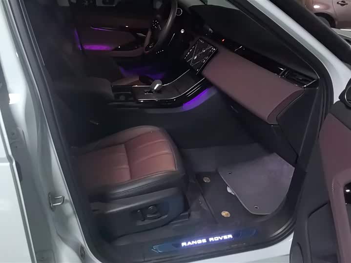 Land Rover Range Rover Evoque L 2024 2024款 揽胜极光L SE 驭光尊耀版