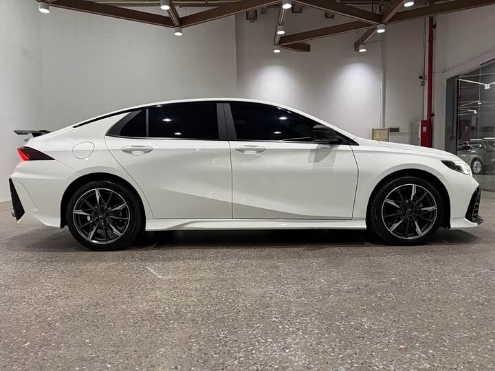 GAC Trumpchi Empow R 2024 2024款 270T DCT 影豹R-Style版