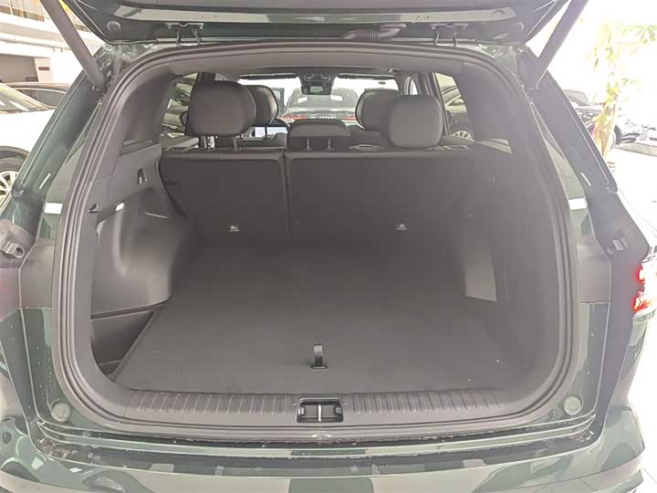 Geely Monjaro 2025 2025款 东方曜 2.0TD 自动四驱望月版