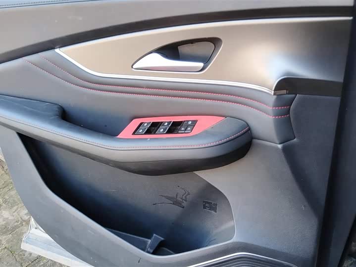 Dongfeng Forthing T5 EVO 2021 2021款 1.5TD DCT铂金版