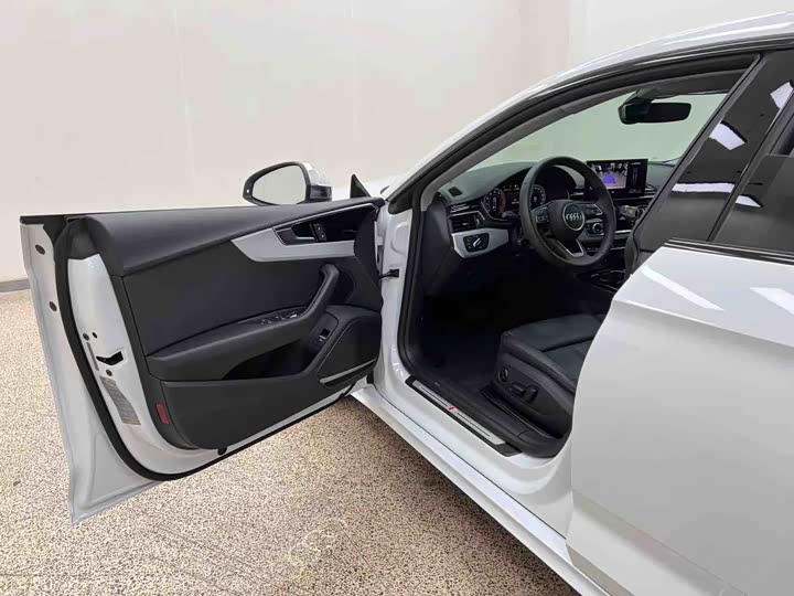 Audi A5 2024 2024款 Sportback 40 TFSI quattro 豪华动感型