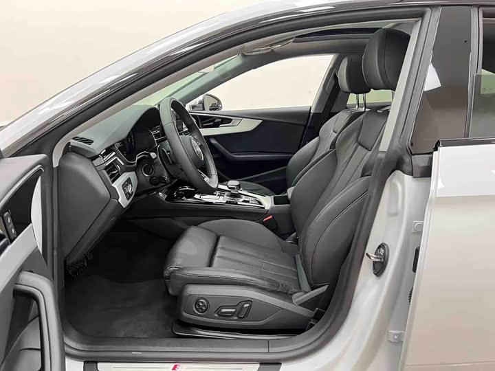 Audi A5 2024 2024款 Sportback 40 TFSI quattro 豪华动感型