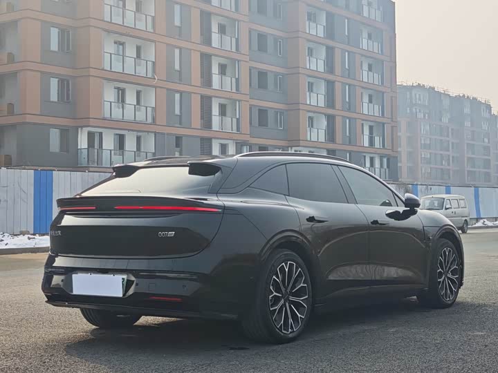 Zeekr 007 GT 2025 2025款 后驱智驾版 75kWh