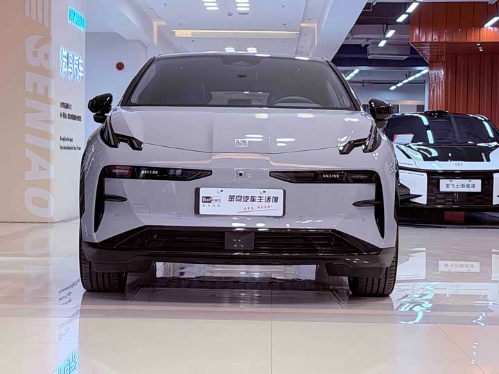 Zeekr X 2025 2025款 五座四驱运动版