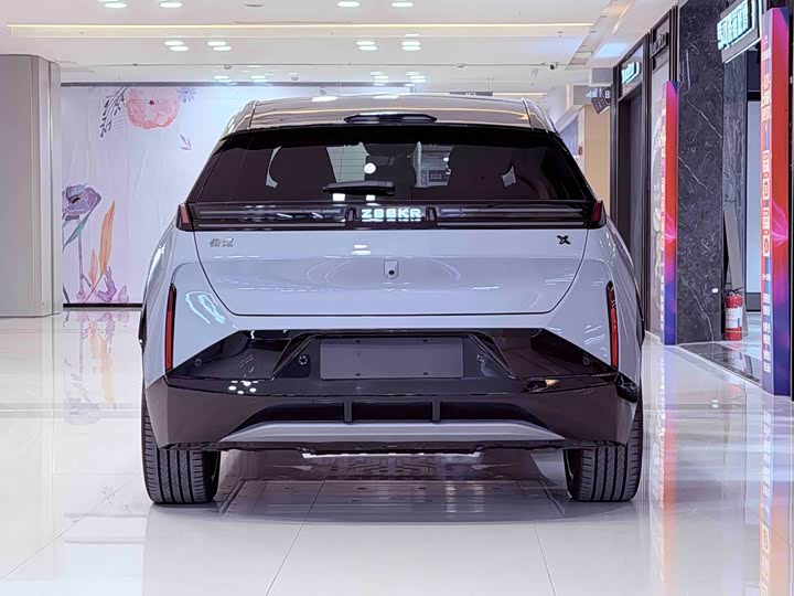 Zeekr X 2025 2025款 五座四驱运动版