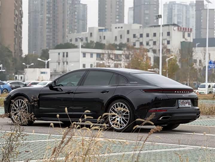 Porsche Panamera 2024 2024款 Panamera 4 行政加长版 2.9T