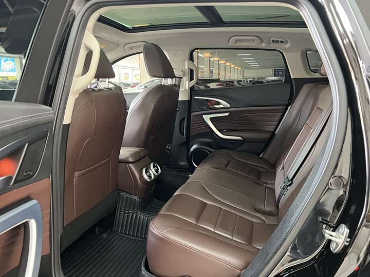 Wey VV7 2020 2020款 2.0T 旗舰型