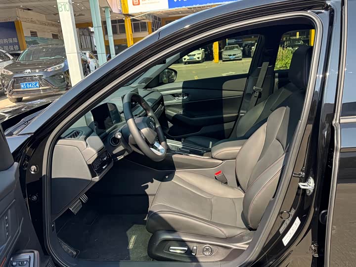 Honda Integra 2023 2023款 240TURBO CVT幻夜·豪华版