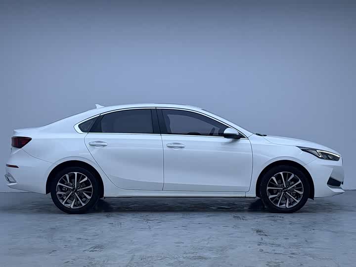 Kia K3 2021 2021款 改款 1.5L CVT时尚版