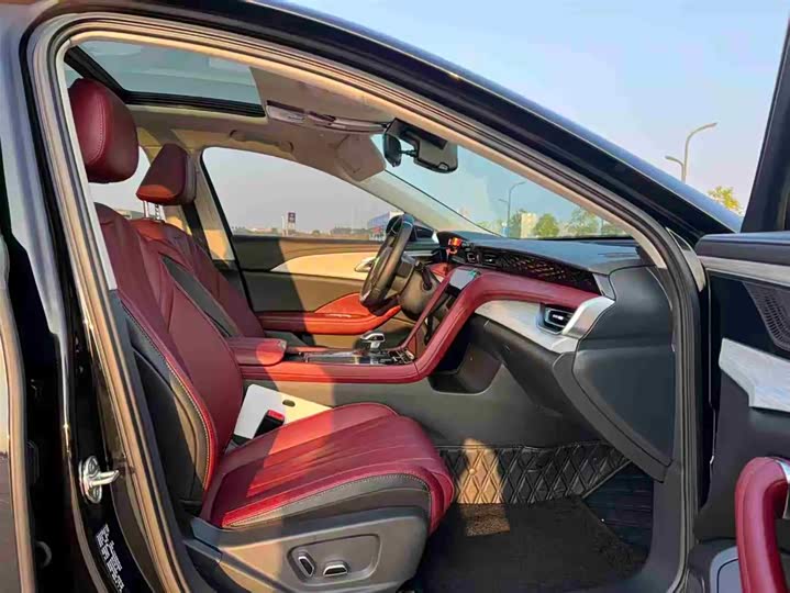 Hongqi H5 2025 2025款 1.5T DCT旗悦版