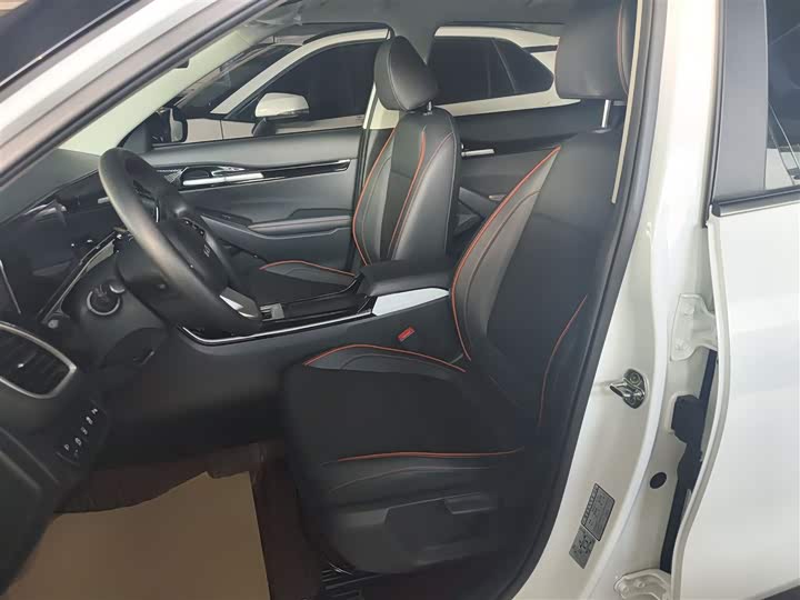 Kia Seltos 2023 2023款 1.5L CVT豪华版