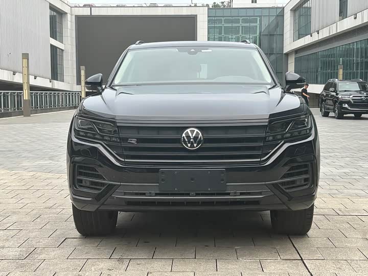 Volkswagen Touareg 2022 2022款 3.0TSI 锐享版 曜黑运动套装