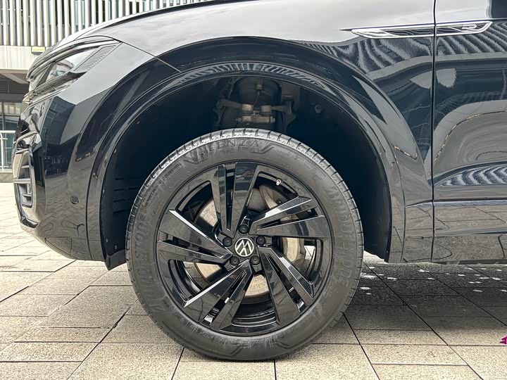 Volkswagen Touareg 2022 2022款 3.0TSI 锐享版 曜黑运动套装