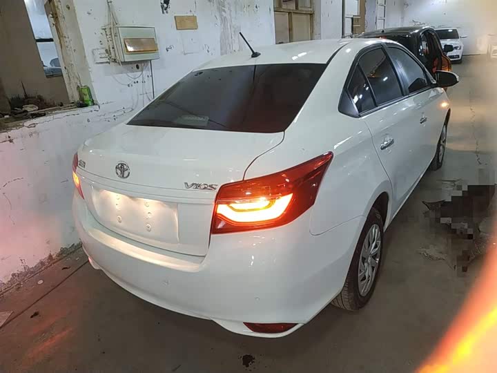 Toyota Vios 2022 2022款 1.5L 20周年纪念版
