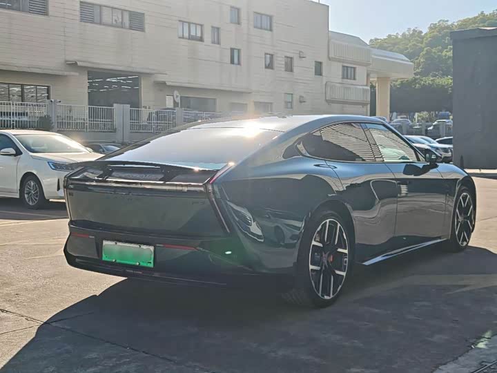 XPeng P7 2025 2025款 750 四驱高性能 Ultra