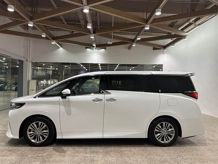 Toyota Alphard 2025 2025款 双擎 2.5L 臻享黄金版