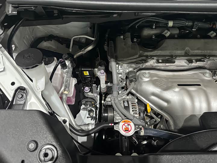 Toyota Alphard 2025 2025款 双擎 2.5L 臻享黄金版