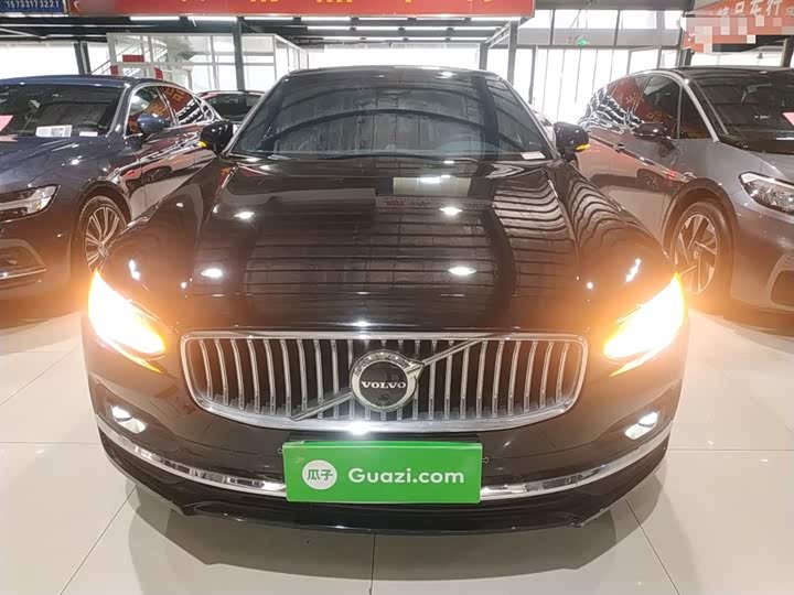 Volvo S90 2025 2025款 B5 智雅豪华版