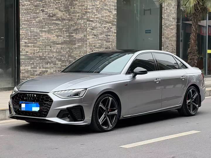 Audi A4L 2025 2025款 200万辆悦享版 40 TFSI 豪华动感型