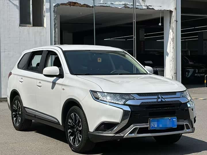 Mitsubishi Outlander 2021 2021款 改款 2.0L 两驱畅享版 5座