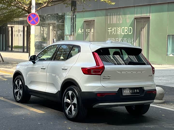 Volvo XC40 2025 2025款 B4 四驱智远豪华版