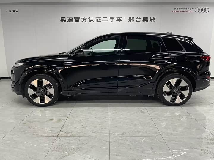 Audi Q6L e-tron 2026 2026款 首发领航版