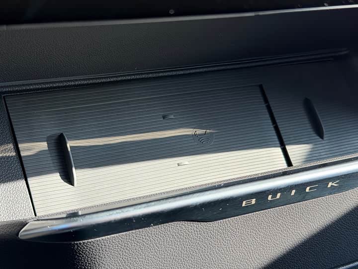 Buick GL8 ES 2025 2025款 陆尊 尊享版