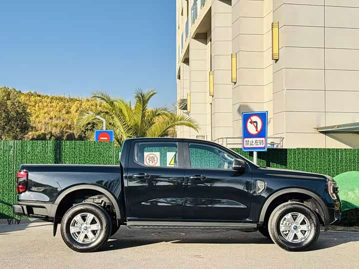 Ford Ranger 2023 2023款 山林两驱自动版 汽油